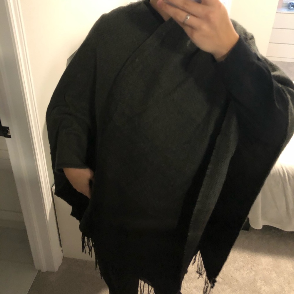 Ladies Grey Shawl